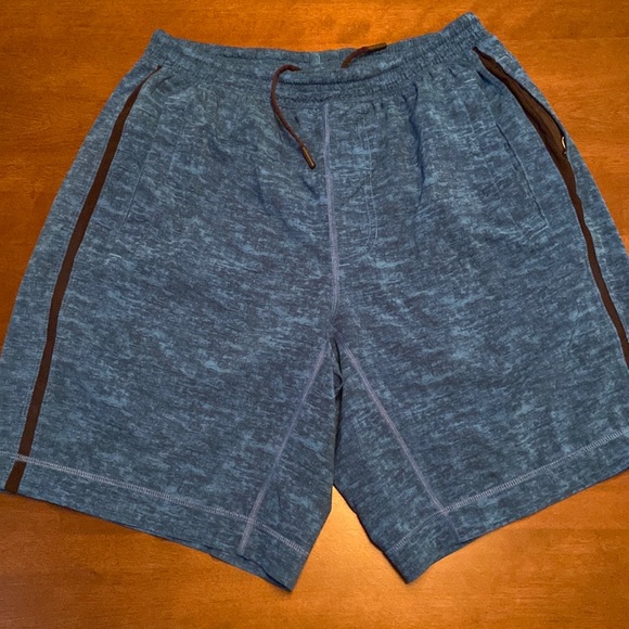 Lululemon🍋Pace Breaker Shorts - Picture 2 of 5